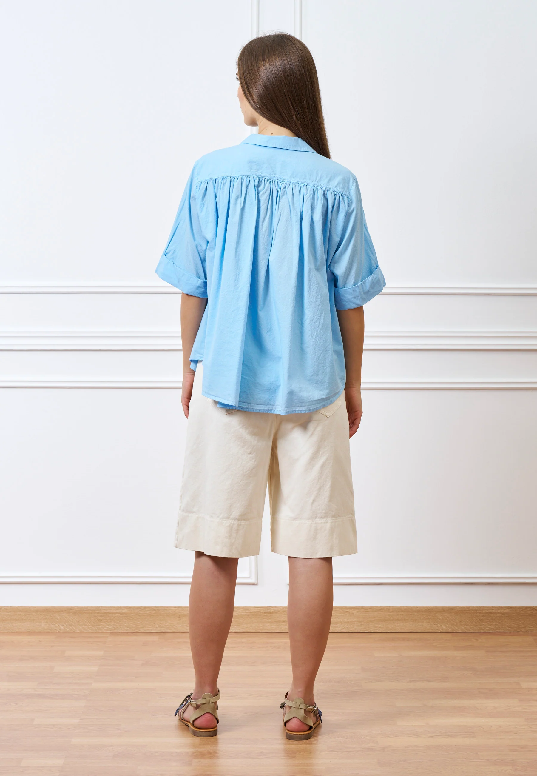 Blusa over in popeline con volant - CELESTE - Image 5