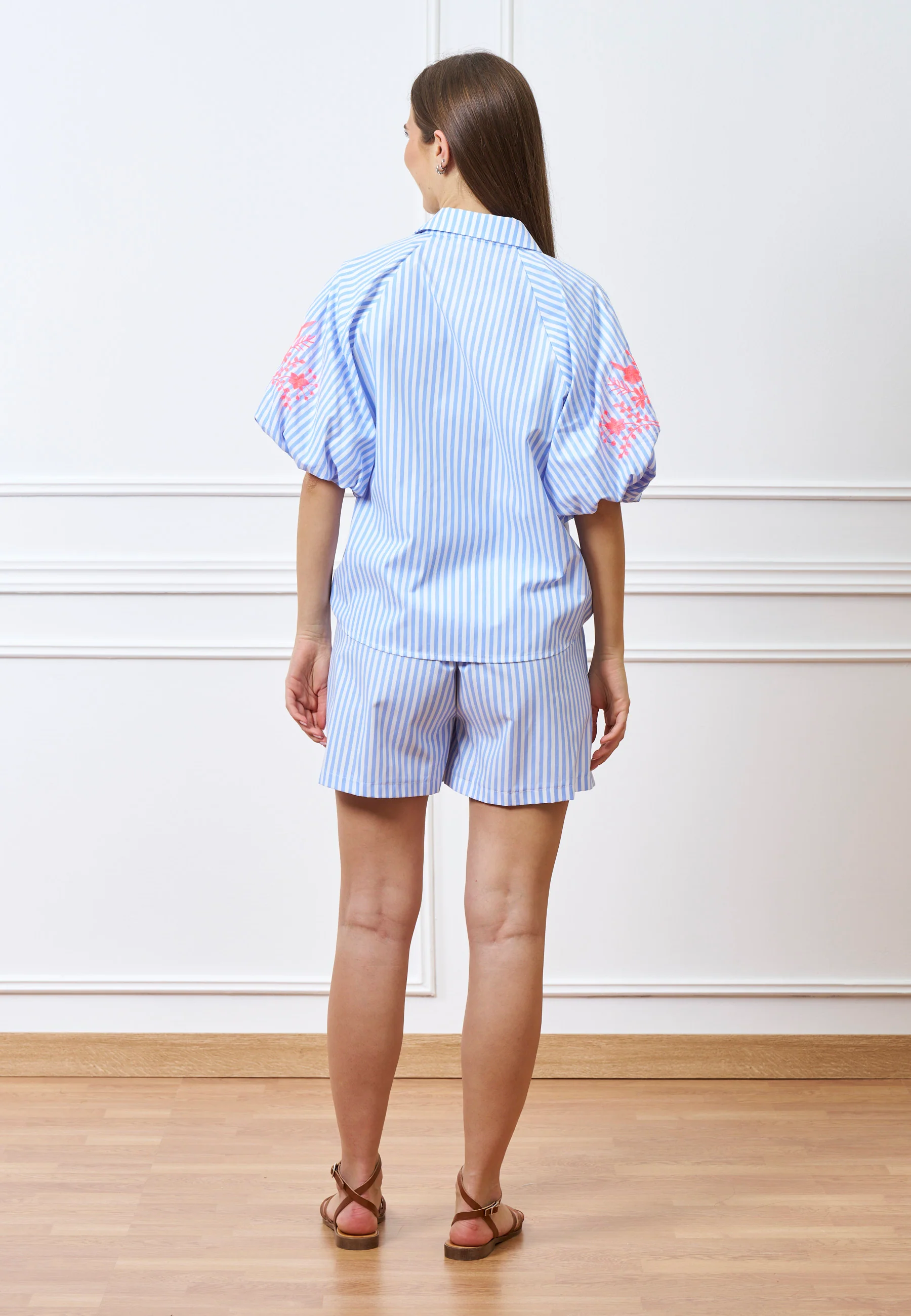Camicia a righe con maniche ricamate  - AZZURRO - Image 5