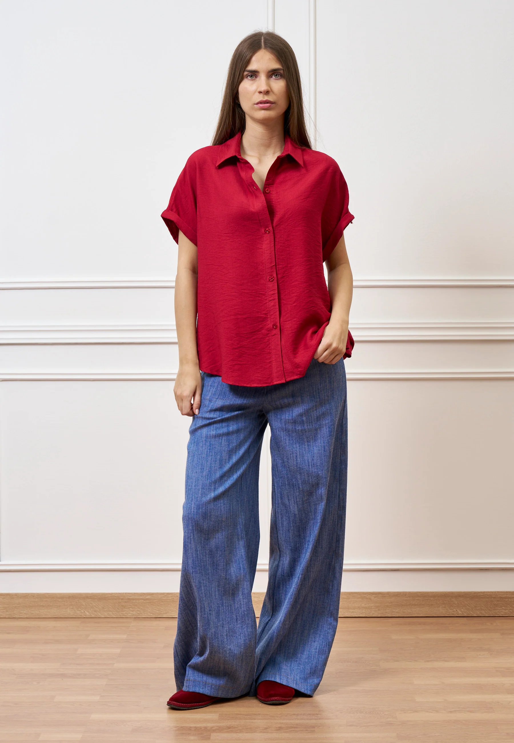 Camicia ampia in viscosa con maniche corte  - BORDEAUX - Image 6