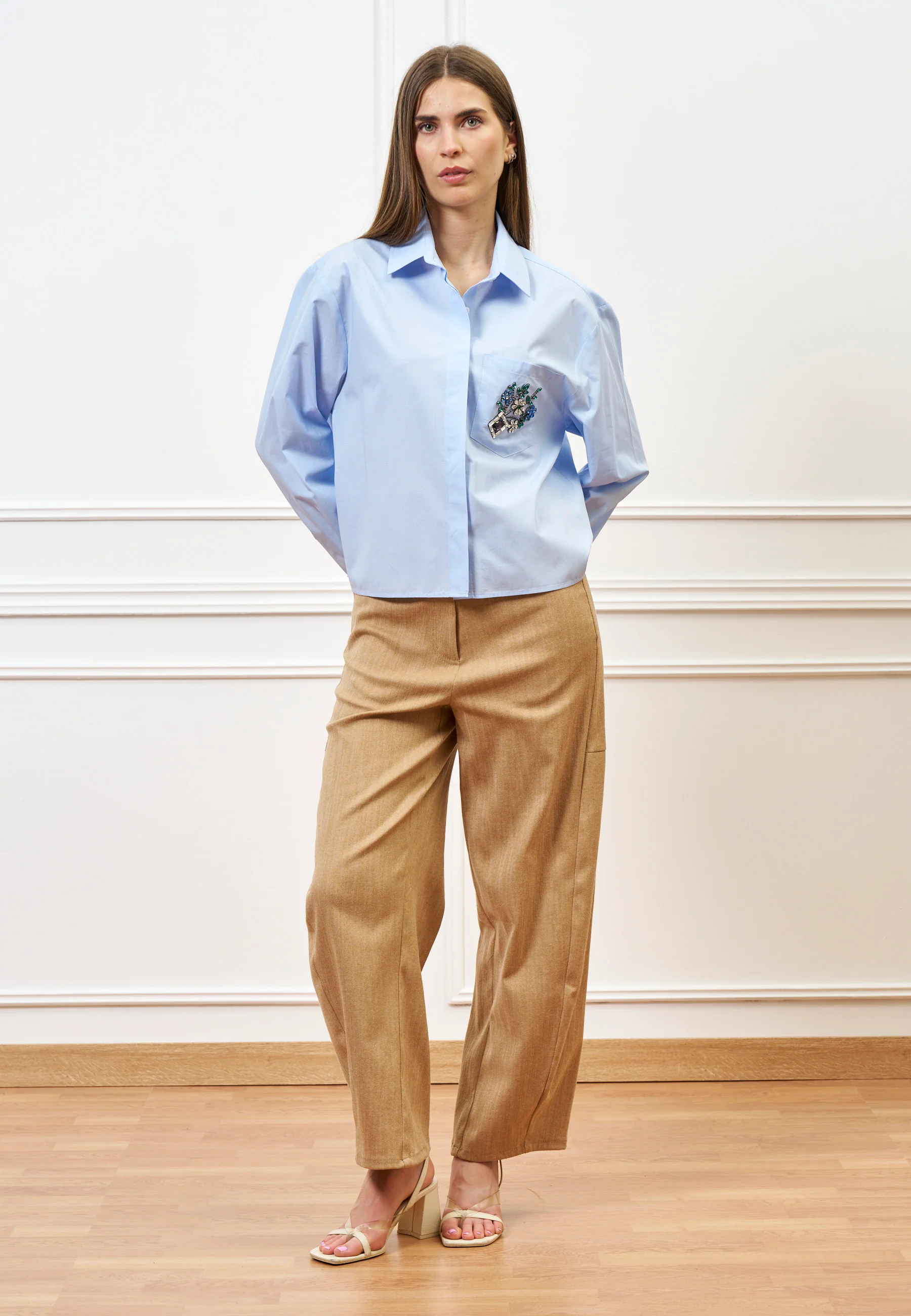 Camicia con applicazione sul taschino - CELESTE - Image 4