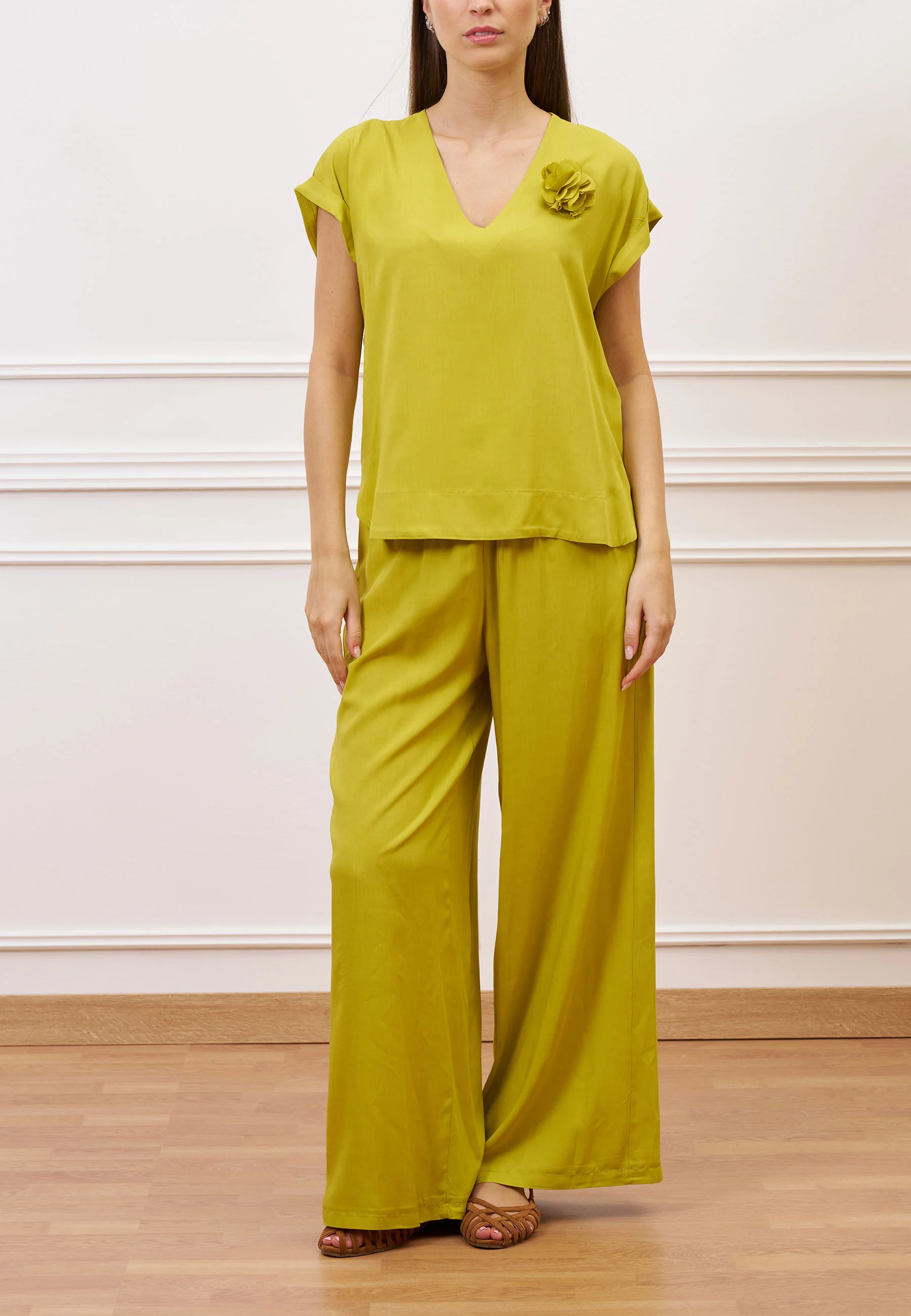 Pantalone fluido in viscosa - VERDE ACIDO - Image 5
