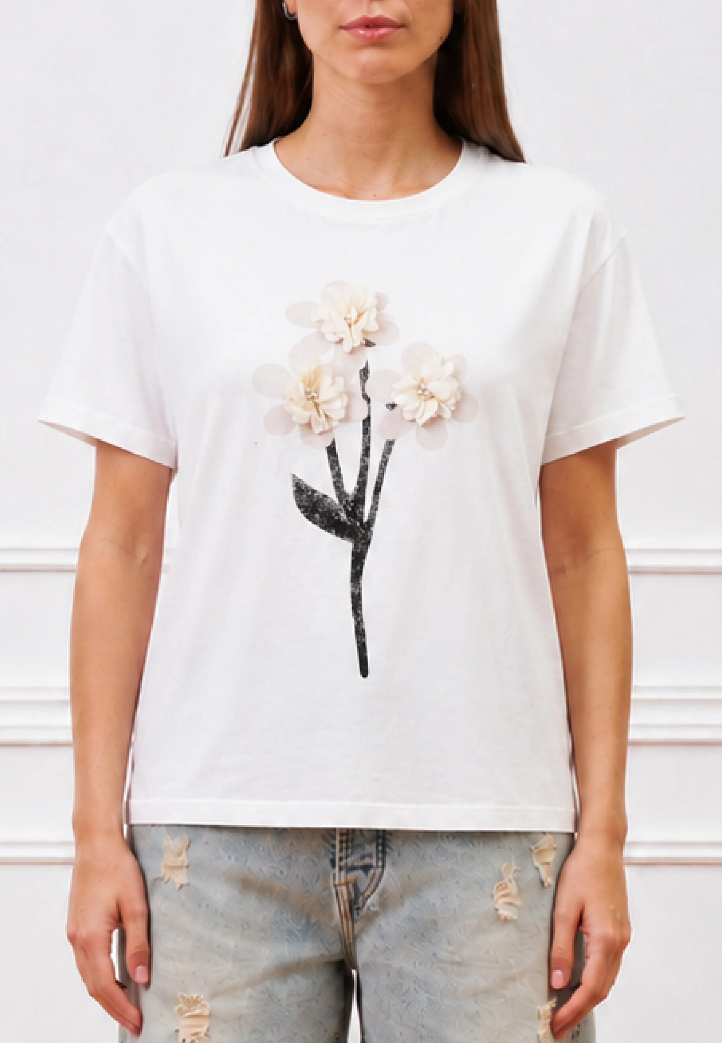 T-shirt fiori con applicazioni - AVORIO